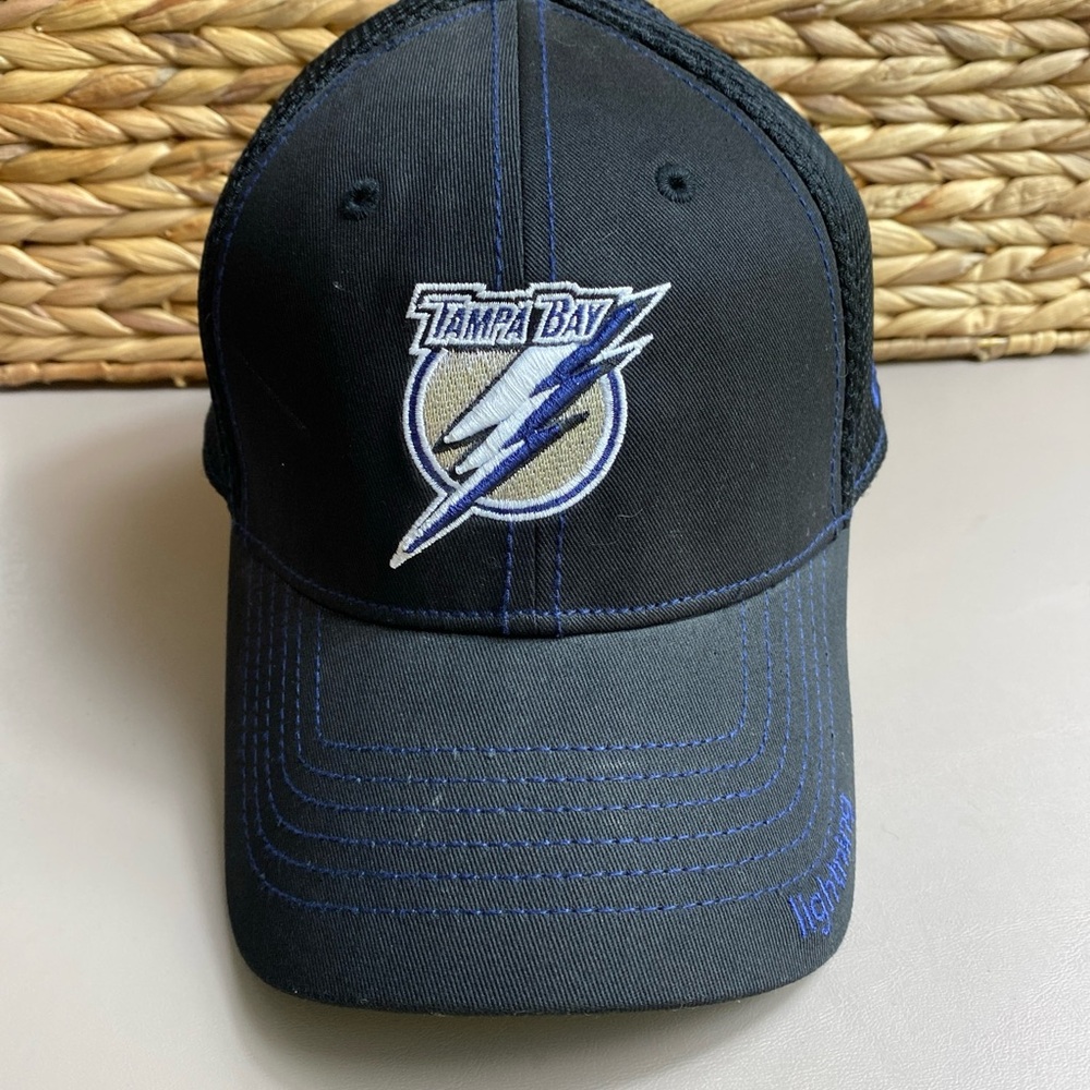 Vintage New Era Tampa Bay Lightning Men’s Hat Cap Fitted Small / Medium NHL